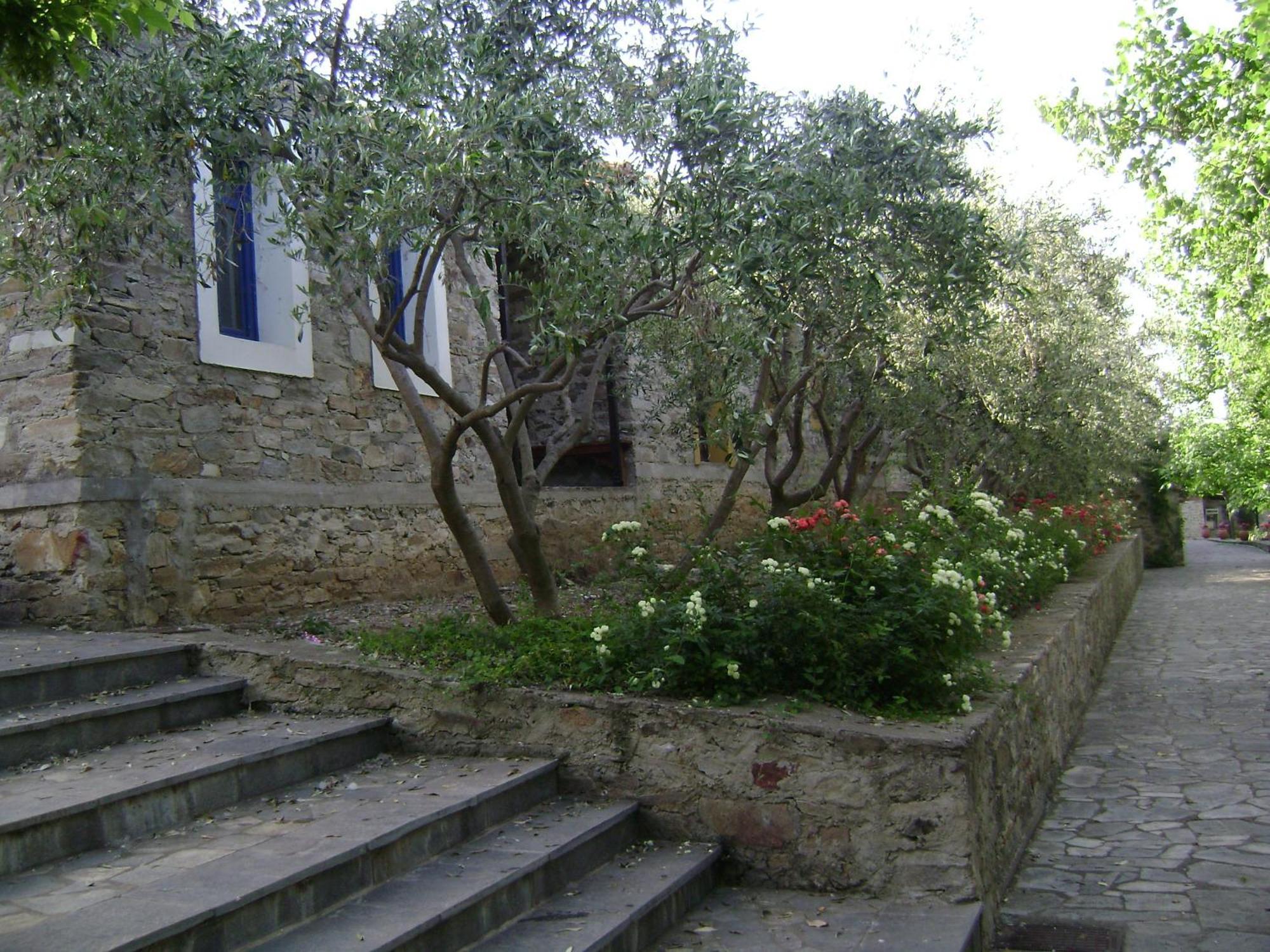 Akontisma Hotel *